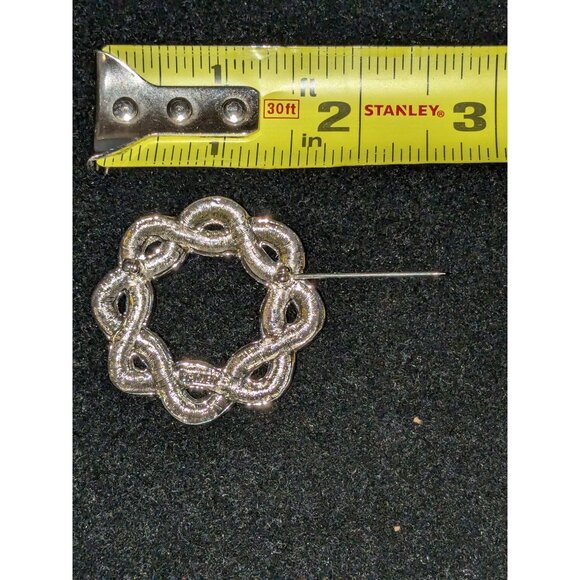 Vintage Monet Silver-Tone Interwoven Circle Brooch Pin - Picture 5 of 5